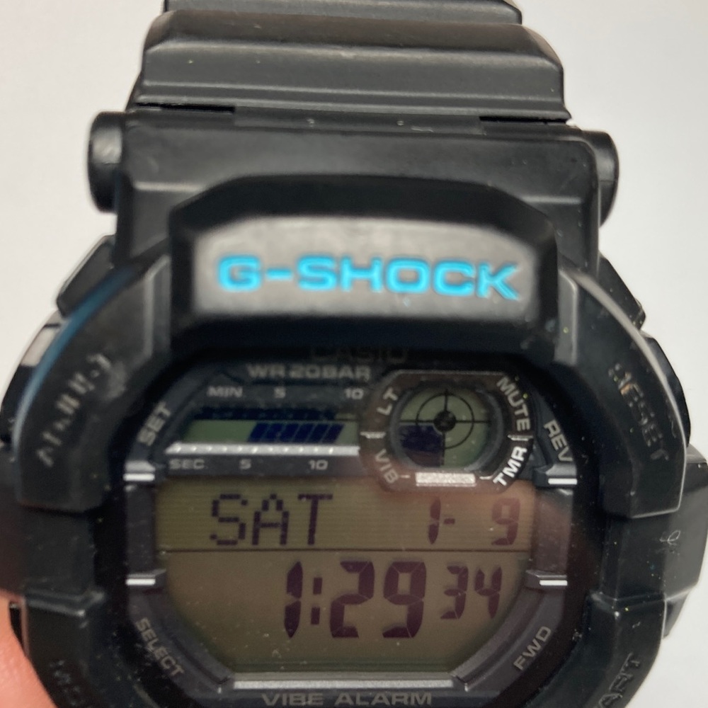Casio Gshock GD-350, black positive display with teal accents, new battery - Picture 8 of 16